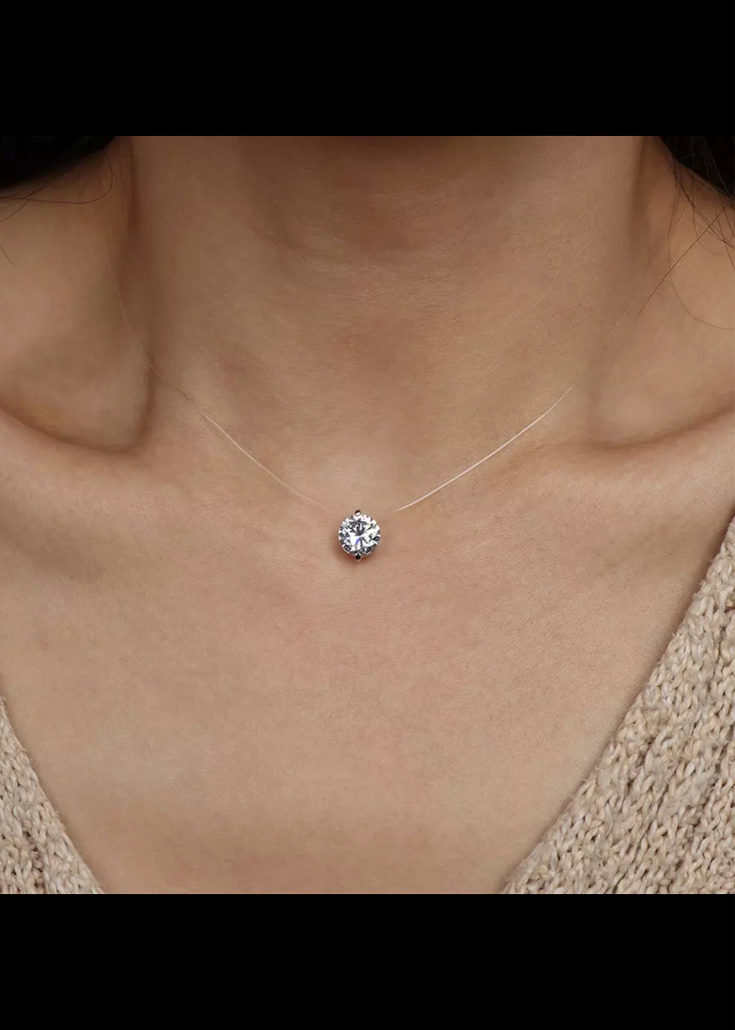 Invisible necklace with charm